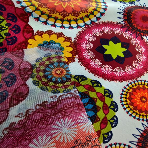 Mantel antimanchas impermeable Mandala multicolor - Imagen 3